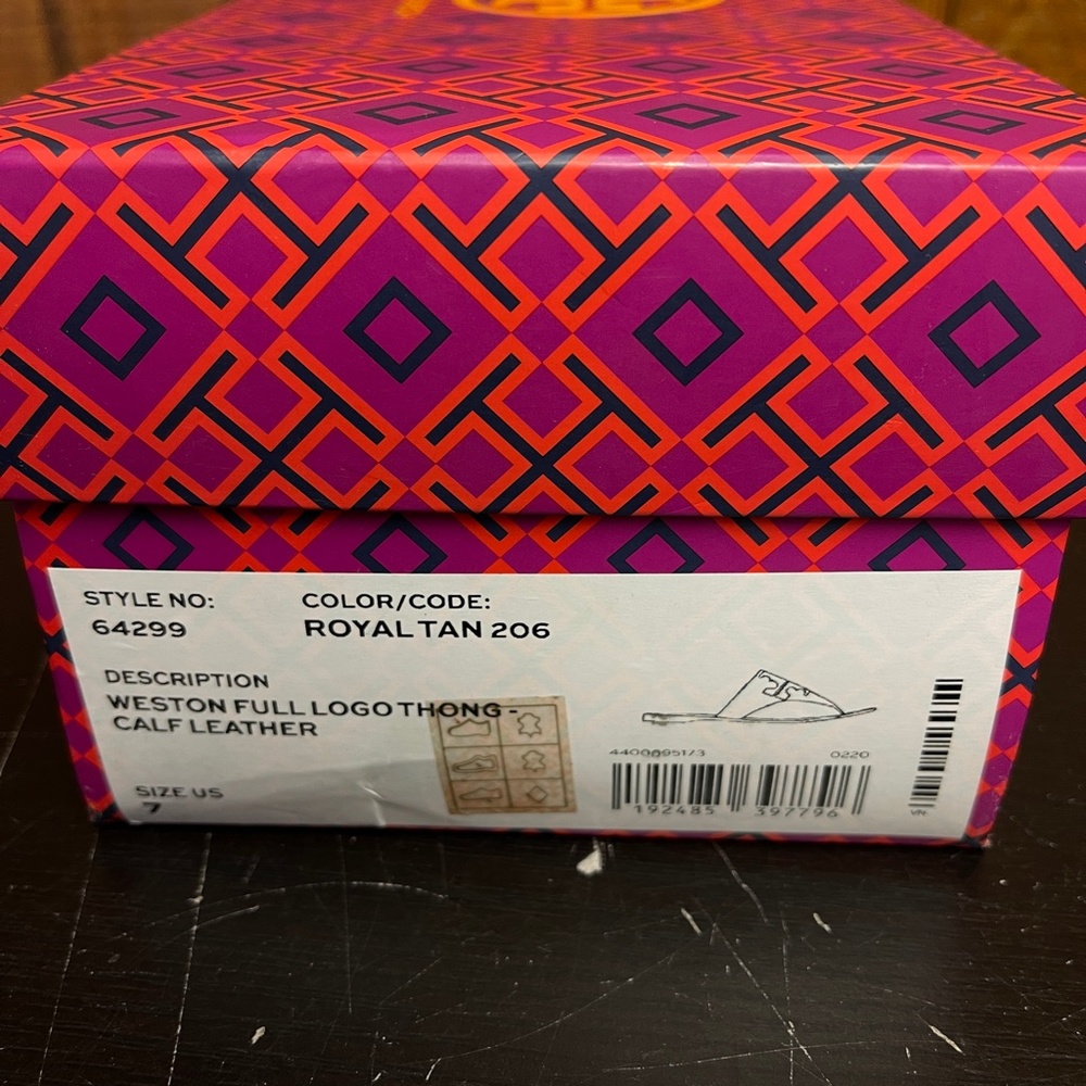 Tory Burch Weston Full Logo Thong Sandal - Picture 10 of 10
